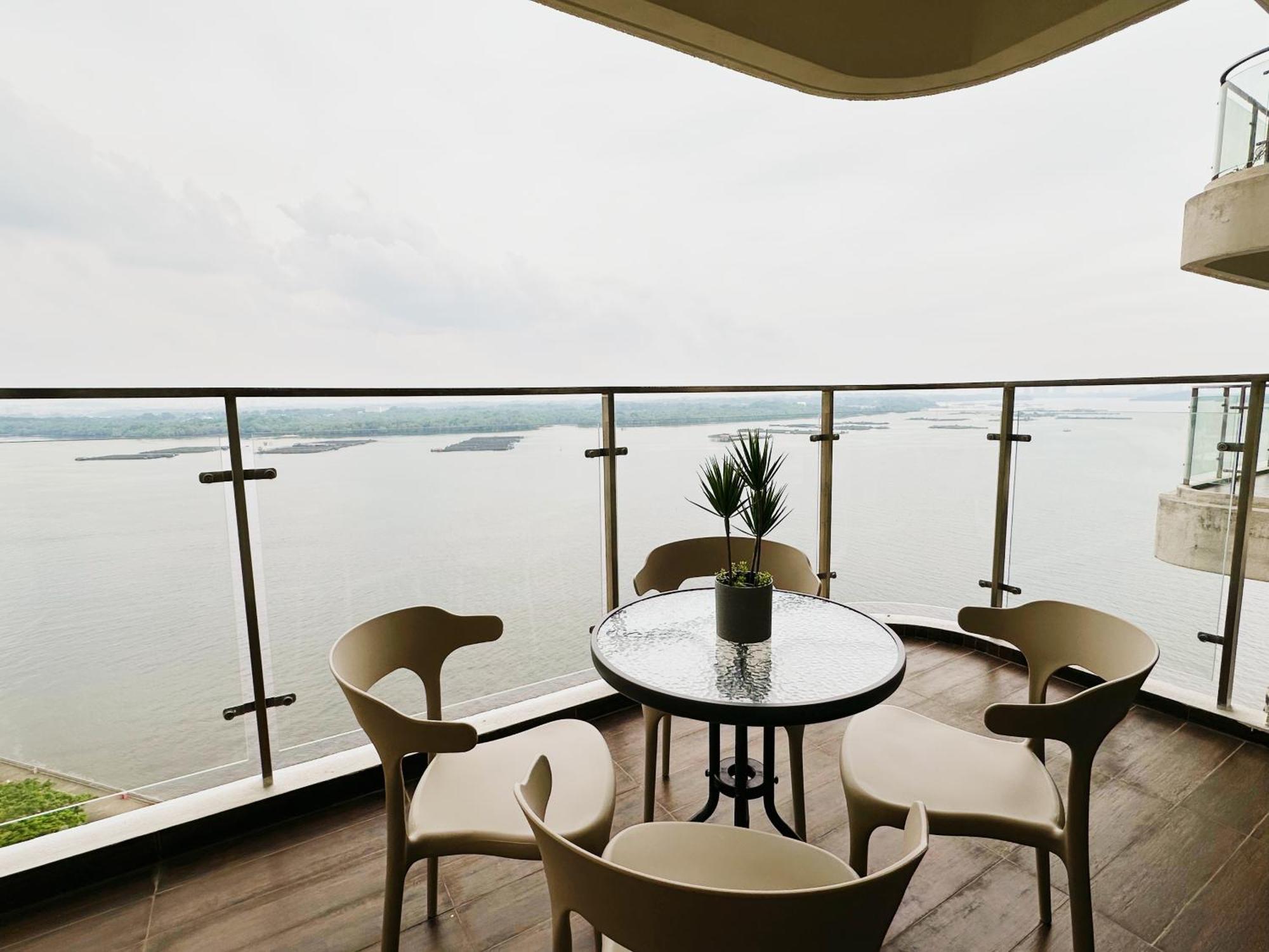 Apartemen 海景套房 3房3厕 可8-12人danga Bay Country Garden Yi Jia名宿 Johor Bahru